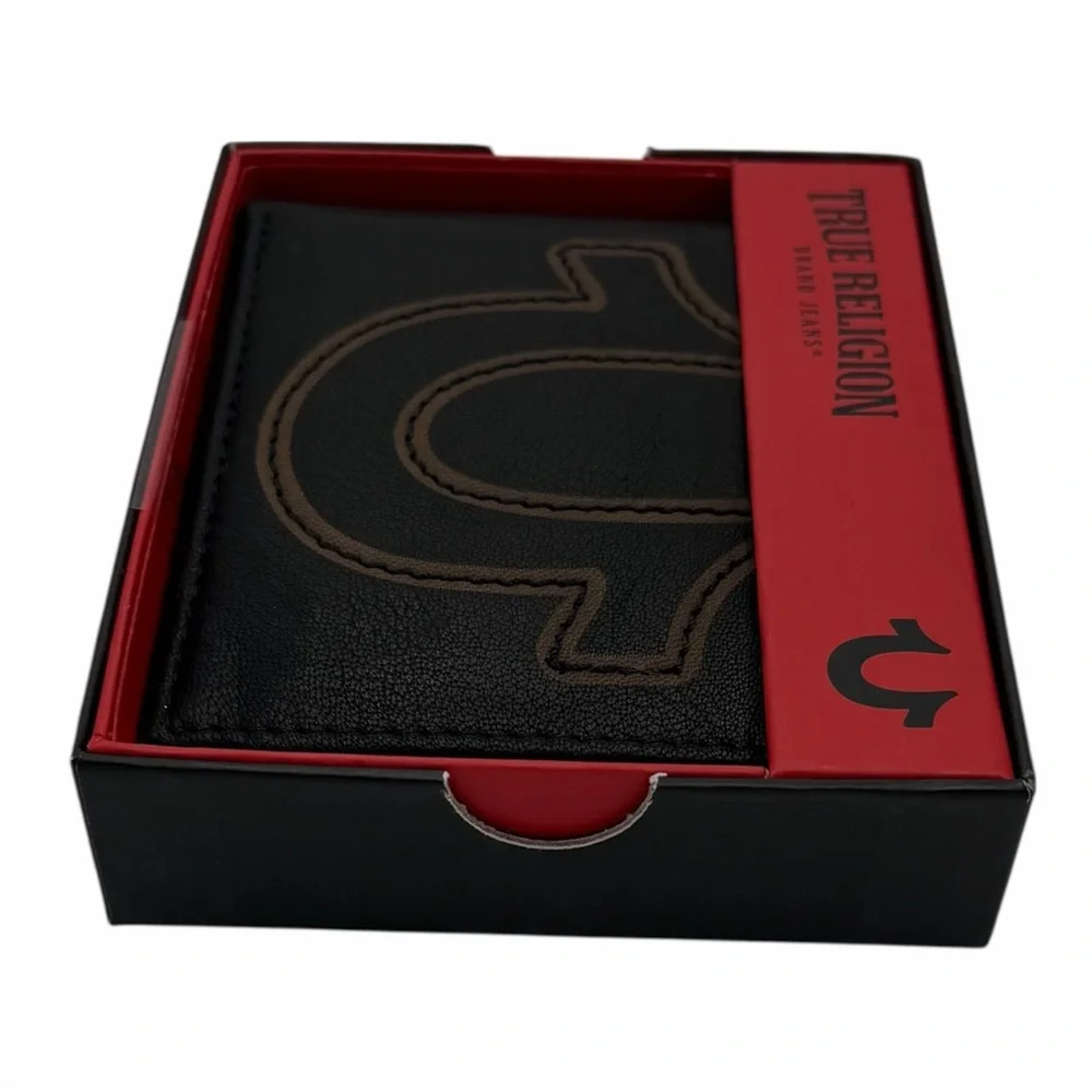 True Religion Men's‎ Horseshoe Logo Leather Bi-Fold Wallet Black NEW RFID Box